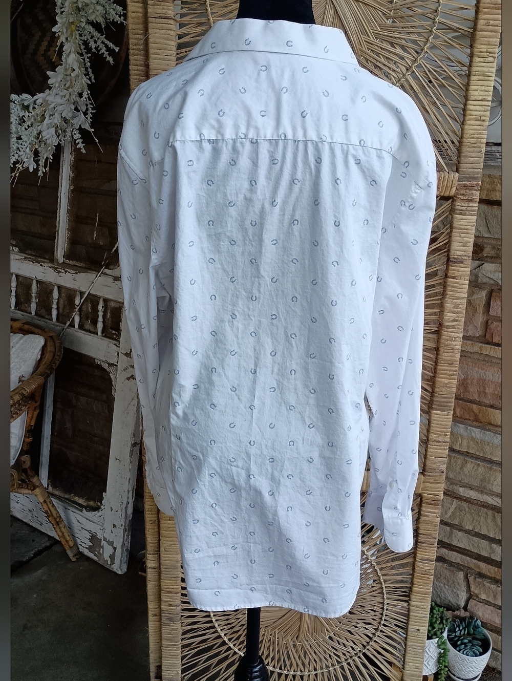 Bar III Slim Fit 100% Cotton White Dress Shirt with Horseshoe Print_XL 34-35 - Picture 4 of 7